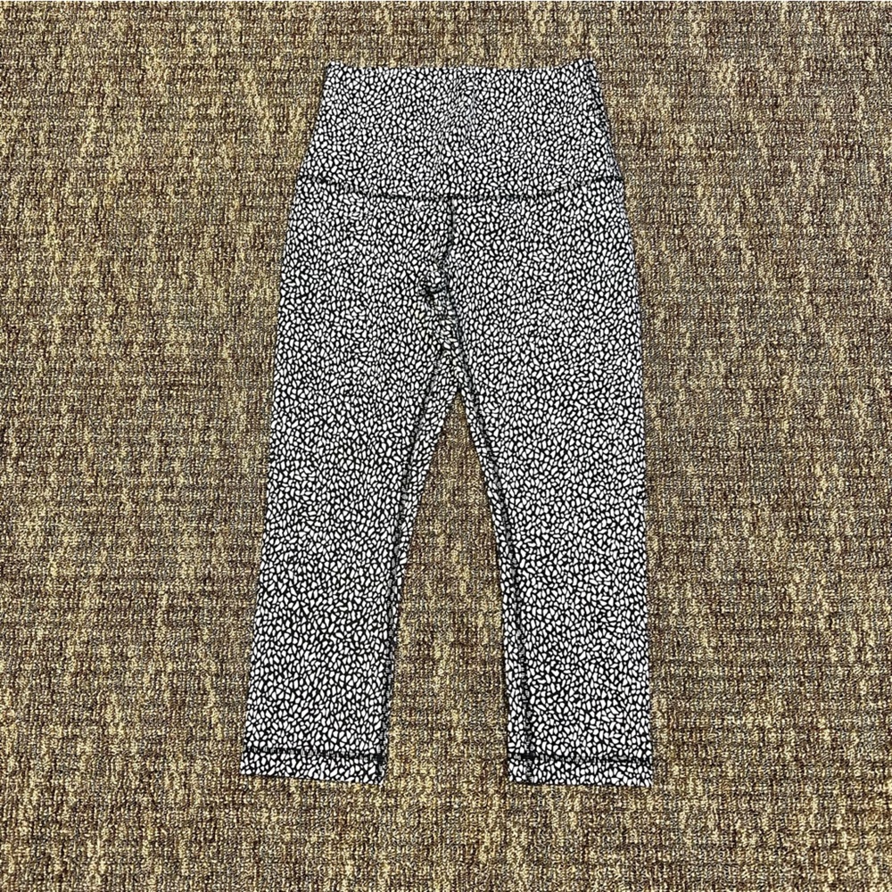 Lululemon Womens Wunder Under Crop Hi-Rise Leggings Miss Mosaic Black Size 8